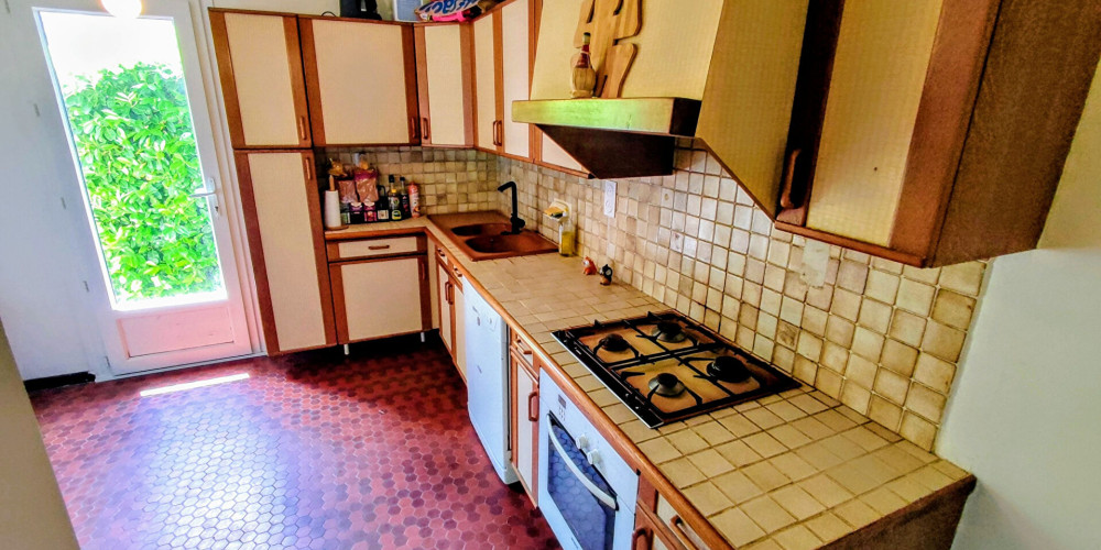 maison à ST PIERRE DU MONT (40280)